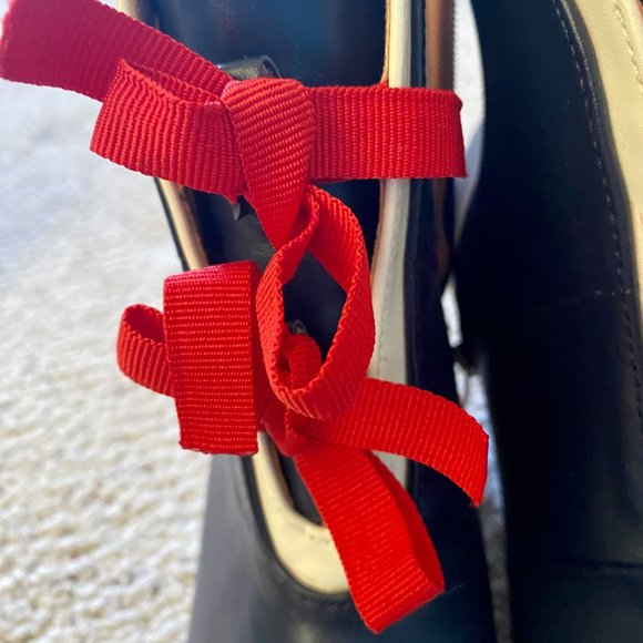 Lulu Hun navy blue heeled booties w/ zip closure & red ties, women's size 6 - Picture 3 of 9